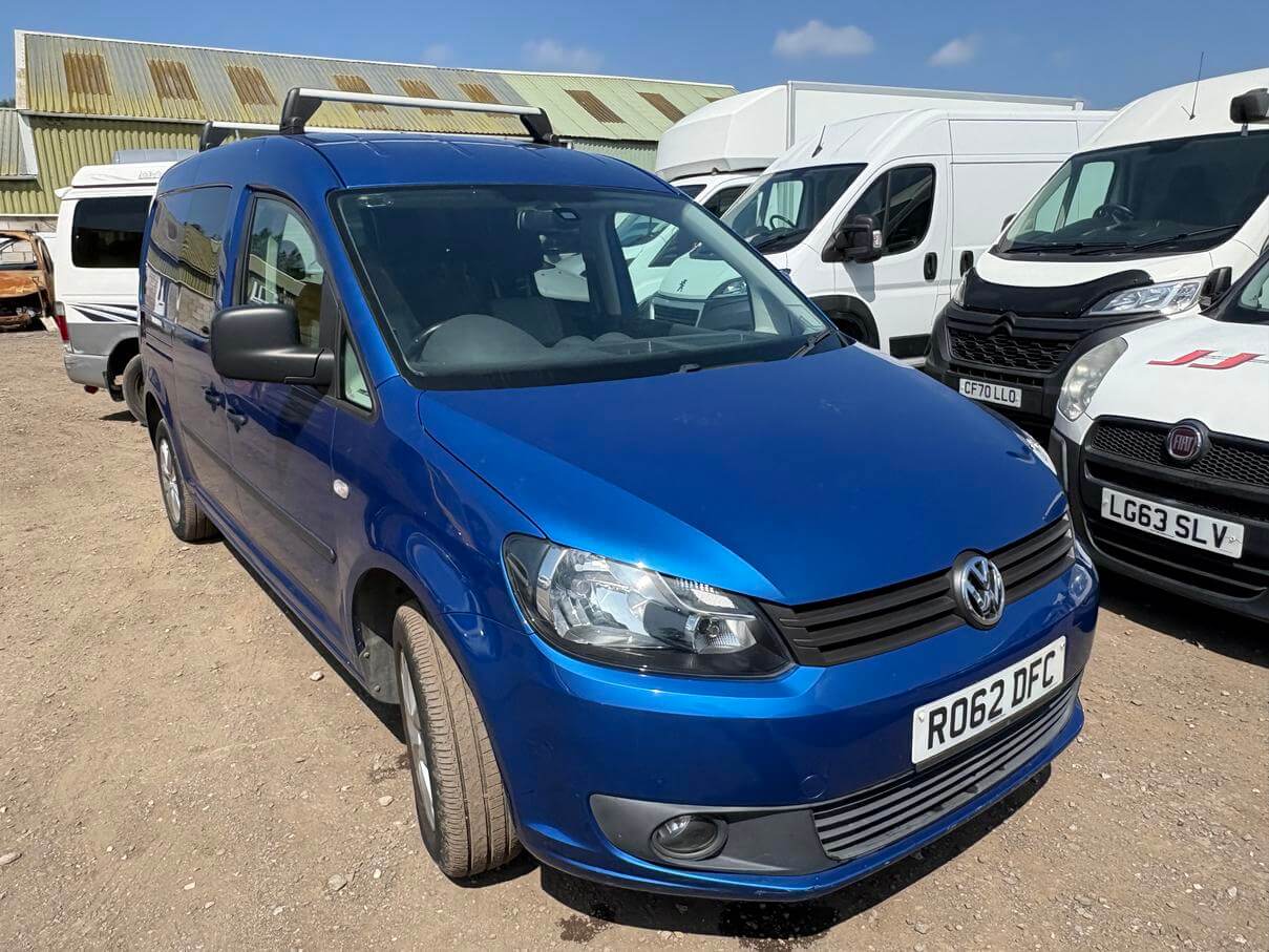 62 Plate Volkswagen Caddy Maxi Crew Kombi Semi-Auto drives needs repair No Vat