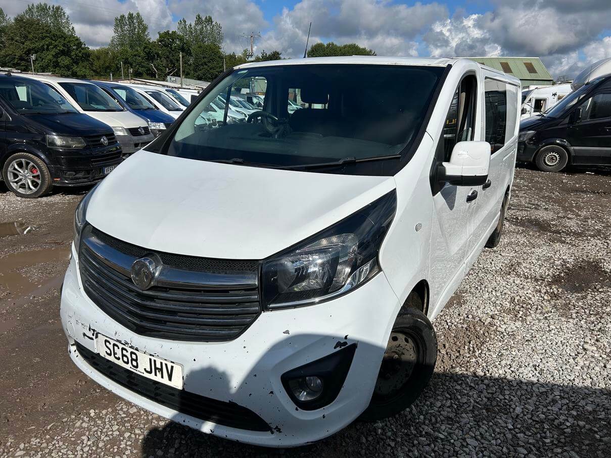 68 Plate Vauxhall Vivaro 1.6 Cdti factory crew cab needs engine repair No Vat