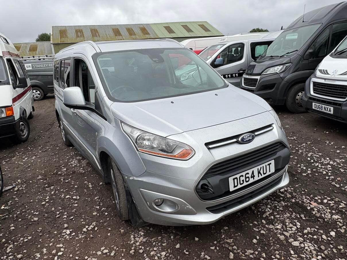 64 Plate Ford Tourneo Connect Grand Titanium crew cab none runner Cambelt No Vat