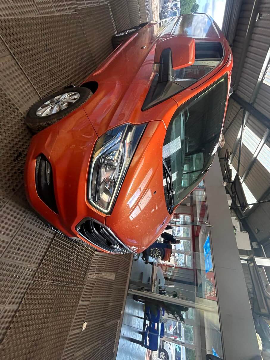 71 Plate Ford Transit Custom 280 Limited 2.0 tdci Orange 42k miles Euro 6 No Vat
