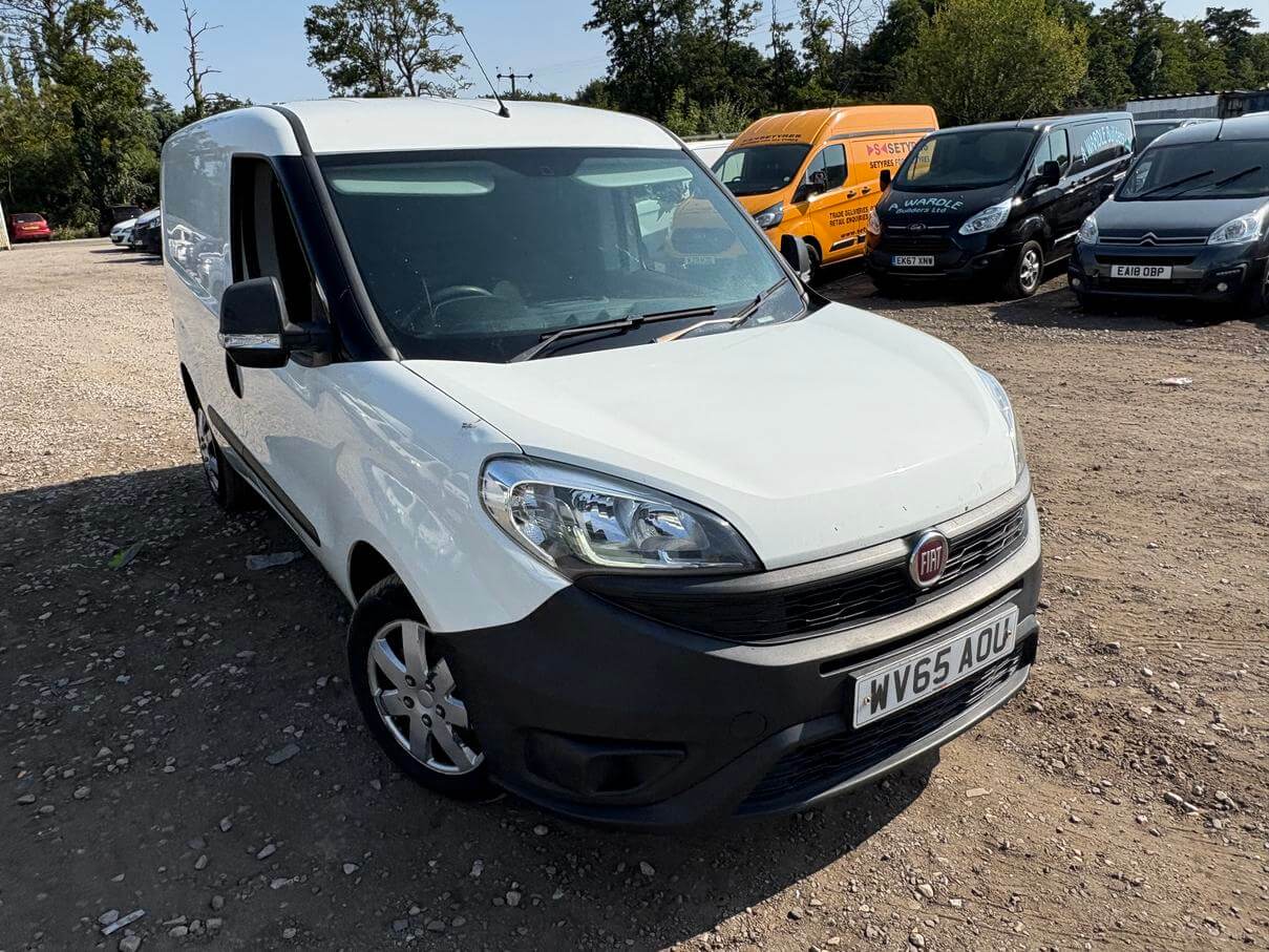 65 Plate Fiat Doblo Cargo combo 1.3 16V Multijet starts runs needs turbo No Vat