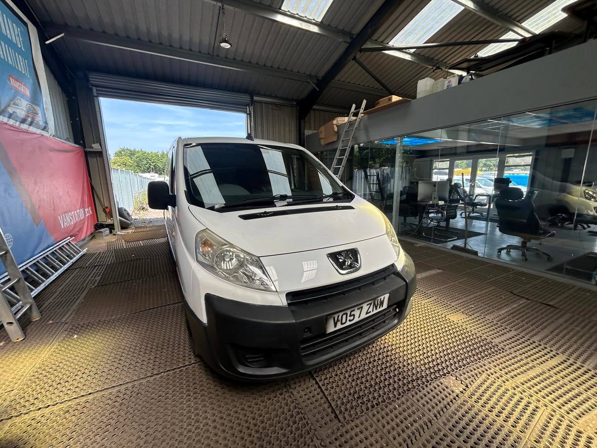 57 Plate Peugeot Expert Dispatch 1.6 Hdi twin side doors 111k miles no vat