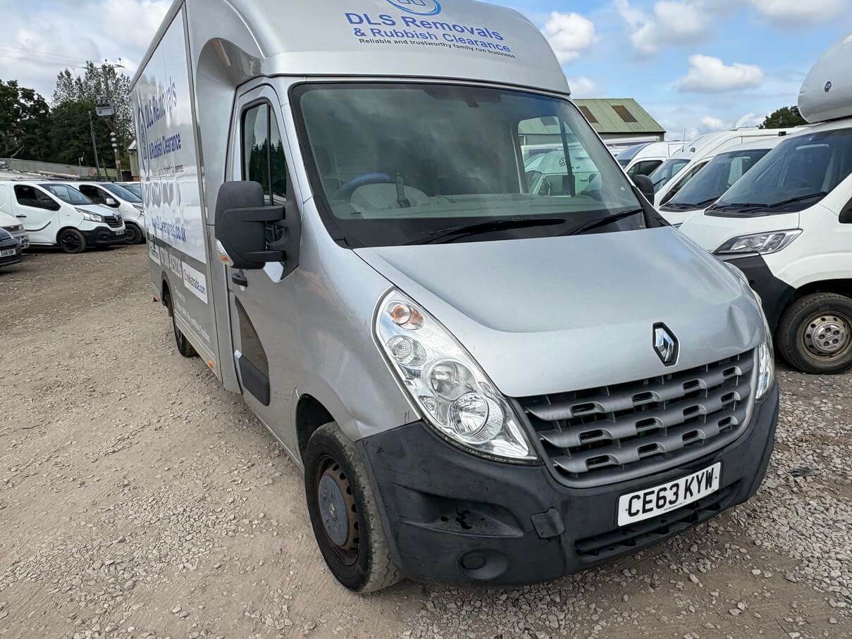 63 Plate Renault Master Movano Luton low loader starts runs needs clutch No Vat