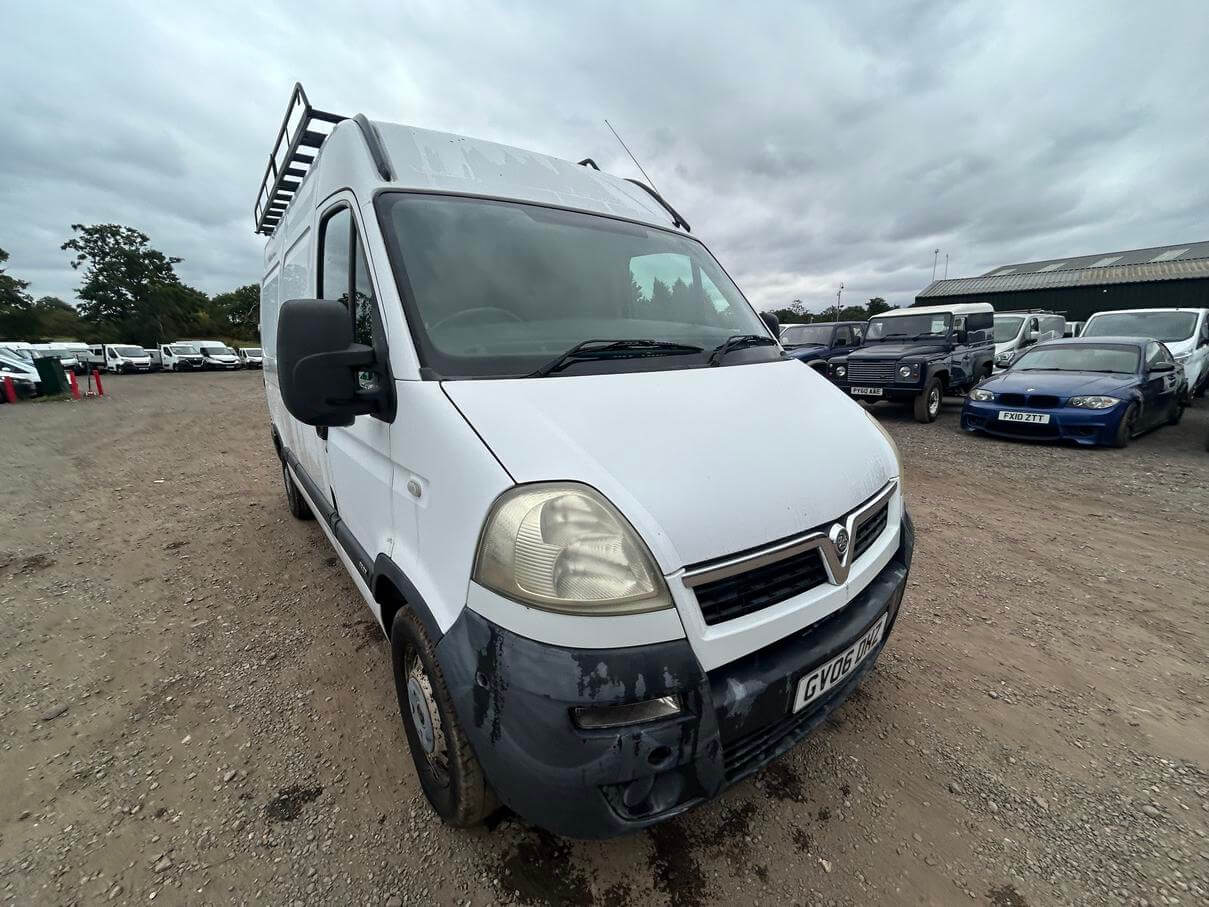 2006 Vauxhall Movano 3500 2.5 Cdti Mwb high top 77k low miles fresh mot No Vat