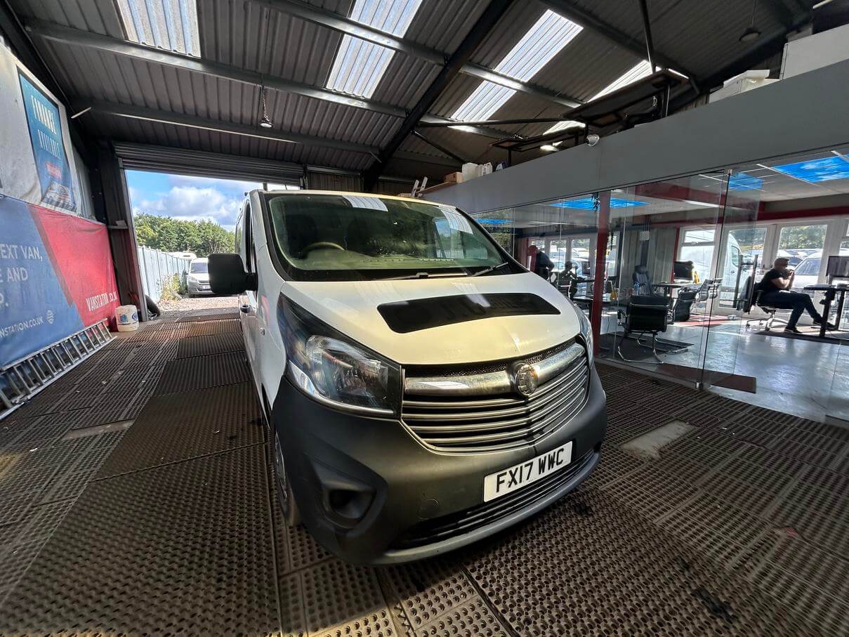 2017 Vauxhall Vivaro Trafic Biturbo 1.6 Cdti 12 months mot Euro 6 No Vat bargain