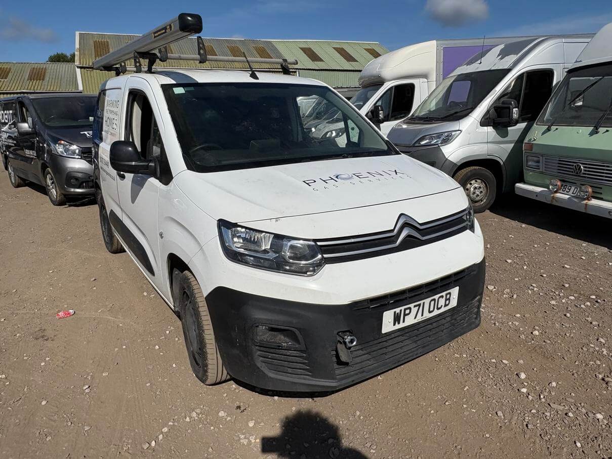 71 Plate Citroen Berlingo Partner Professional 1.5 Blue Hdi needs repair Vat Inc