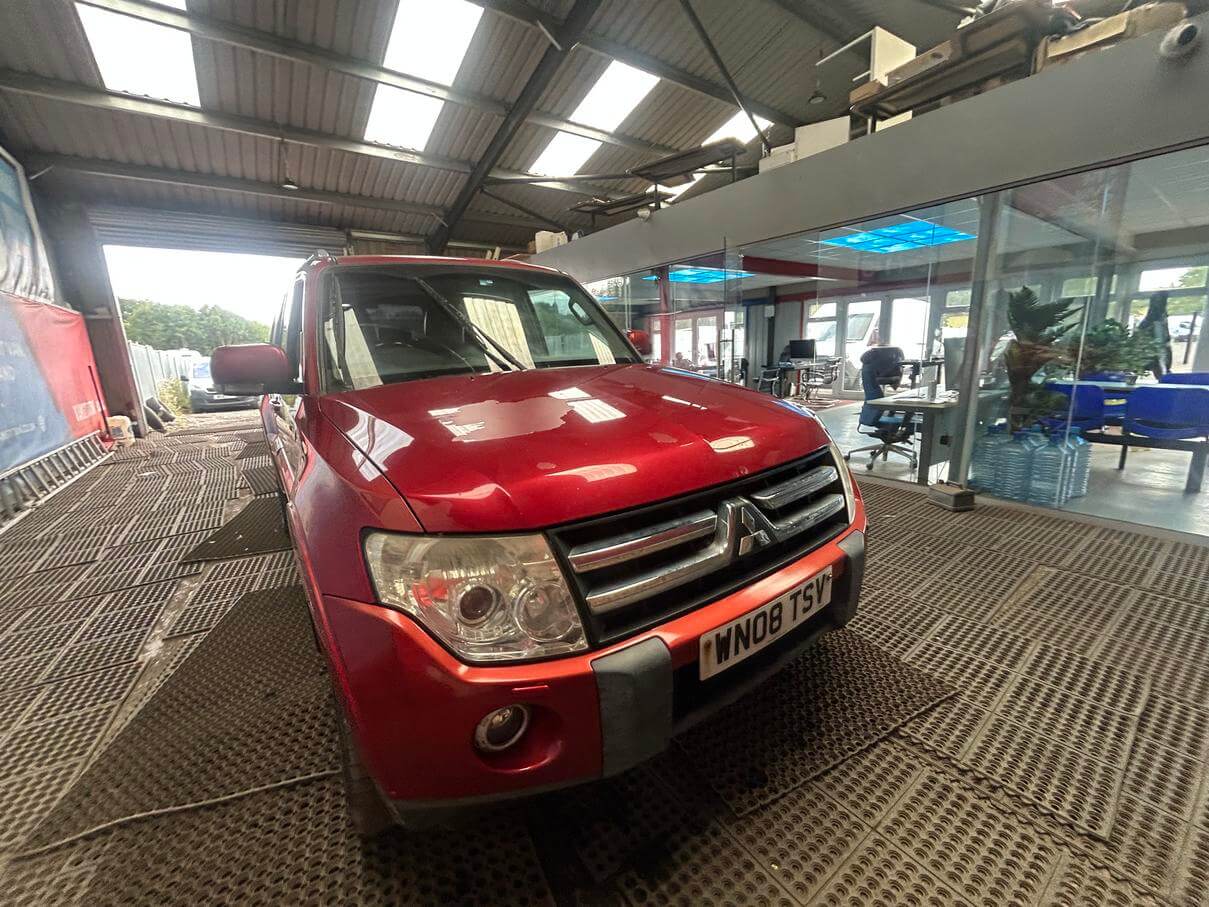 2008 Mitsubishi Shogun Elegance 3.2 Di-D Lwb Automatic 4x4 moted bargain export