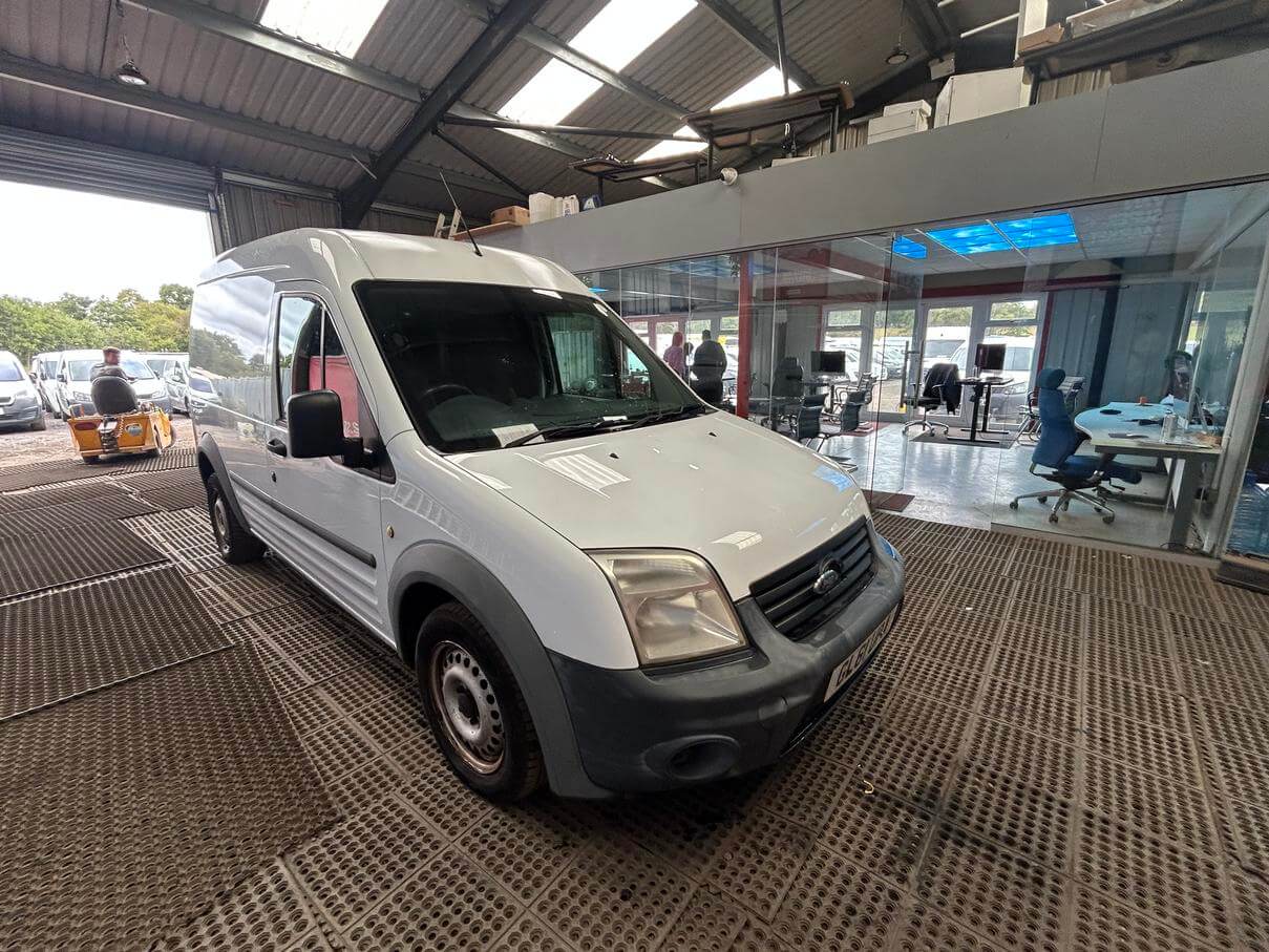 61 Plate Ford Transit Connect 1.8 tdci T230 high top 74k miles fresh mot No Vat