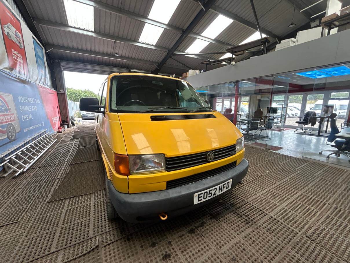 52 Plate Volkswagen Transporter 2.5 Tdi fresh 12 months mot ideal camper No Vat