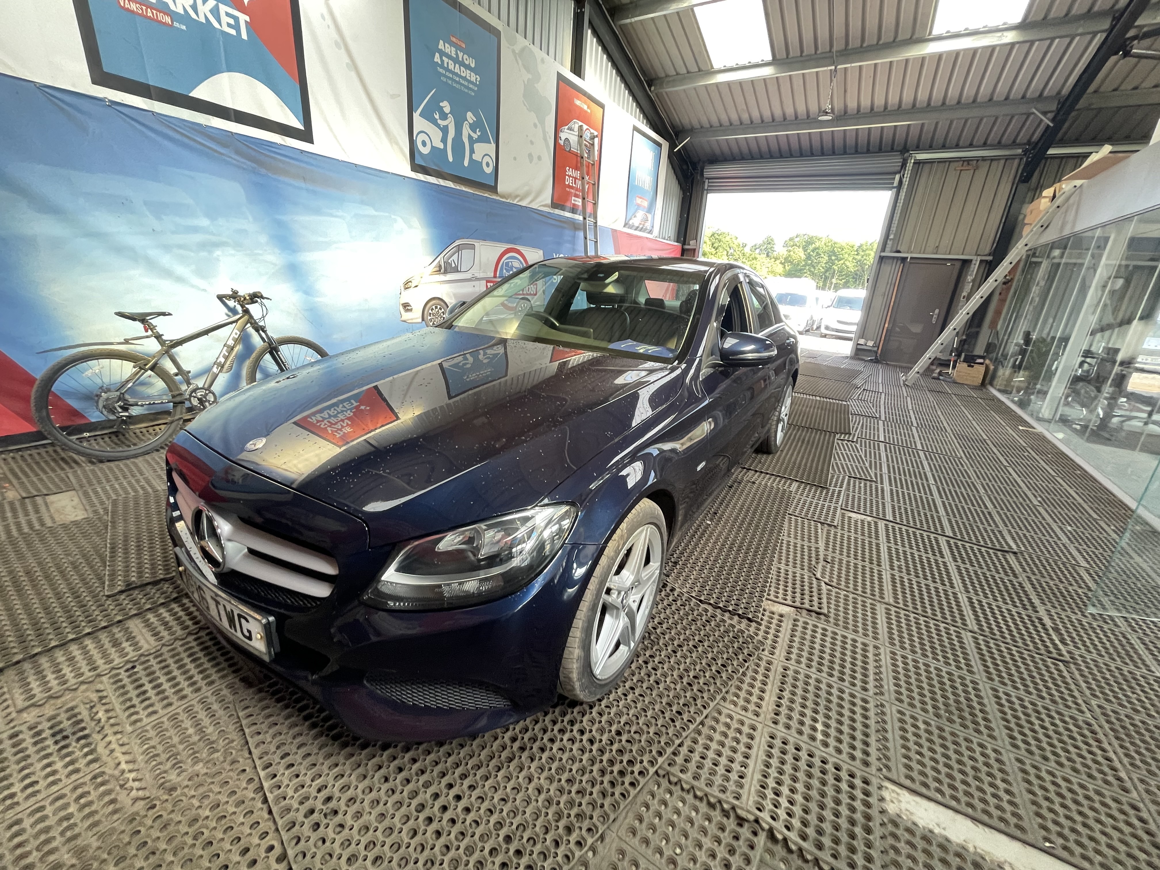 2016 Mercedes-Benz C-Class C220 2.2 CDTI Se 67k low miles Euro6 absolute bargain