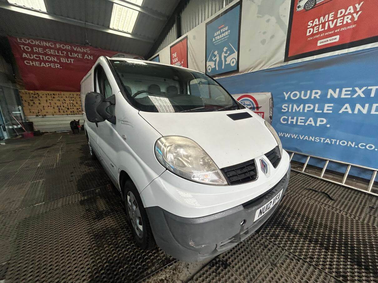 2012 Renault Trafic Vivaro Sl29 2.0 Dci long mot excellent runner No Vat bargain