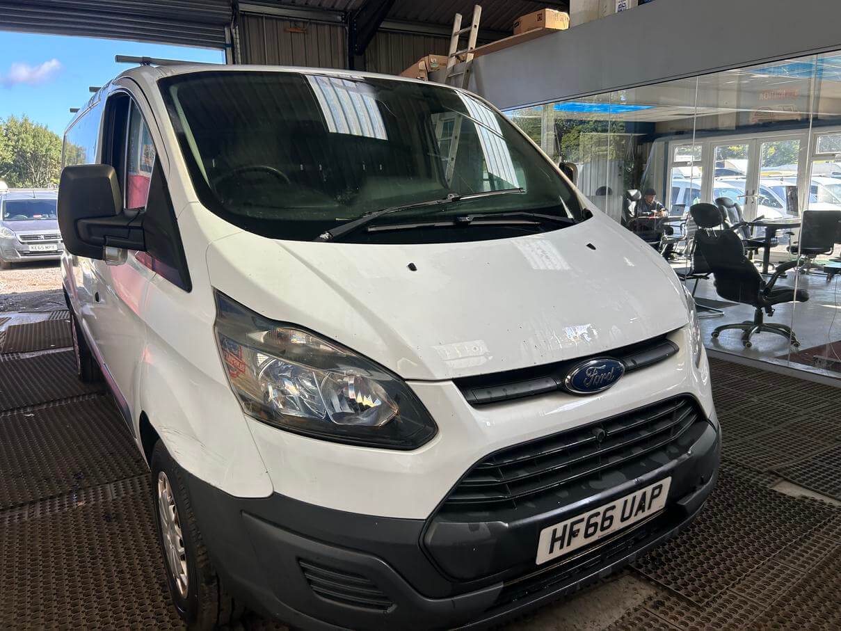 66 Plate Ford Transit Custom 2.0 TDCI 290 lwb 12 months mot Euro 6 ULEZ No Vat