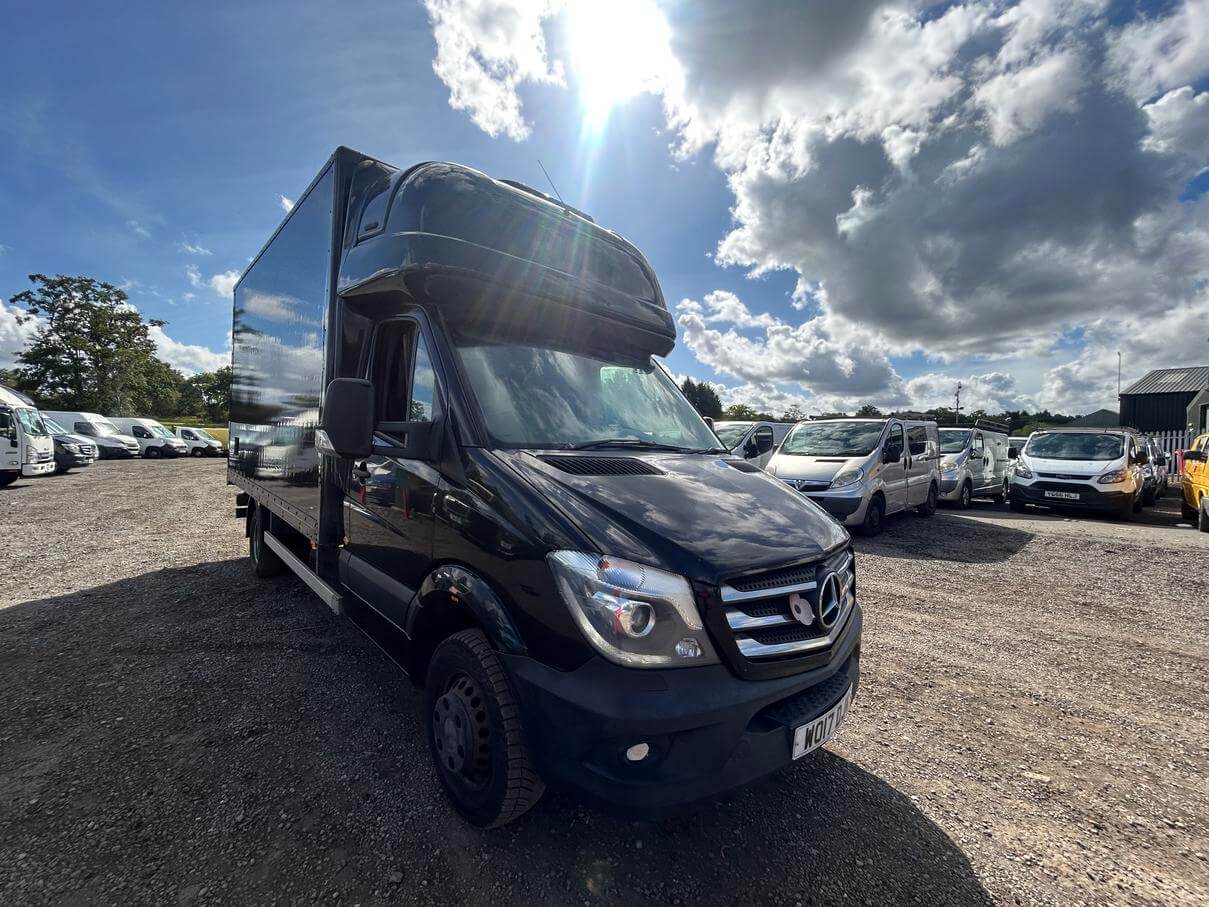 2017 Mercedes Sprinter 516 2.2 Cdi Black Luton box sleeper cab fresh mot Vat Inc