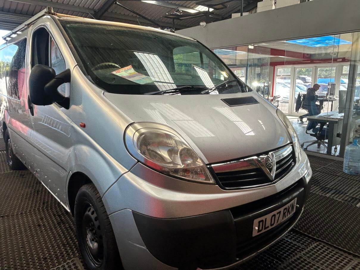 2007 Vauxhall Vivaro Trafic Sportive 2.0 Cdti silver Crewcab 6 seater No Vat