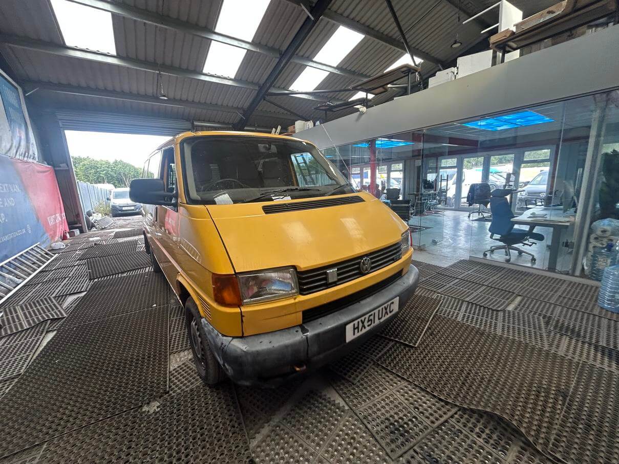 51 Plate Volkswagen Transporter 2.5 Tdi yellow Swb crew cab 12 months mot No Vat