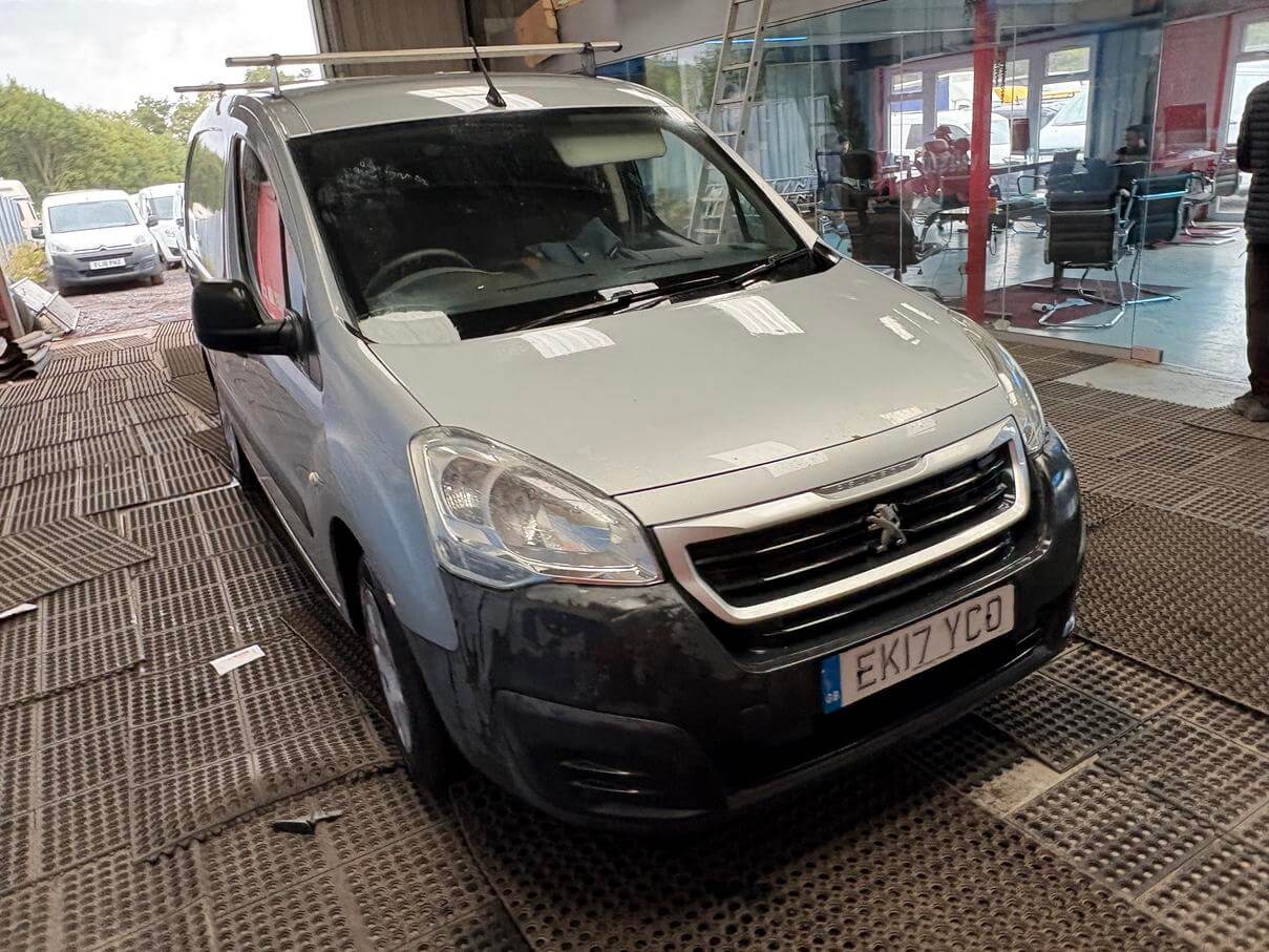 2017 Peugeot Partner Berlingo Professional L1 1.6 Blue Hdi Euro 6 in Silver No Vat
