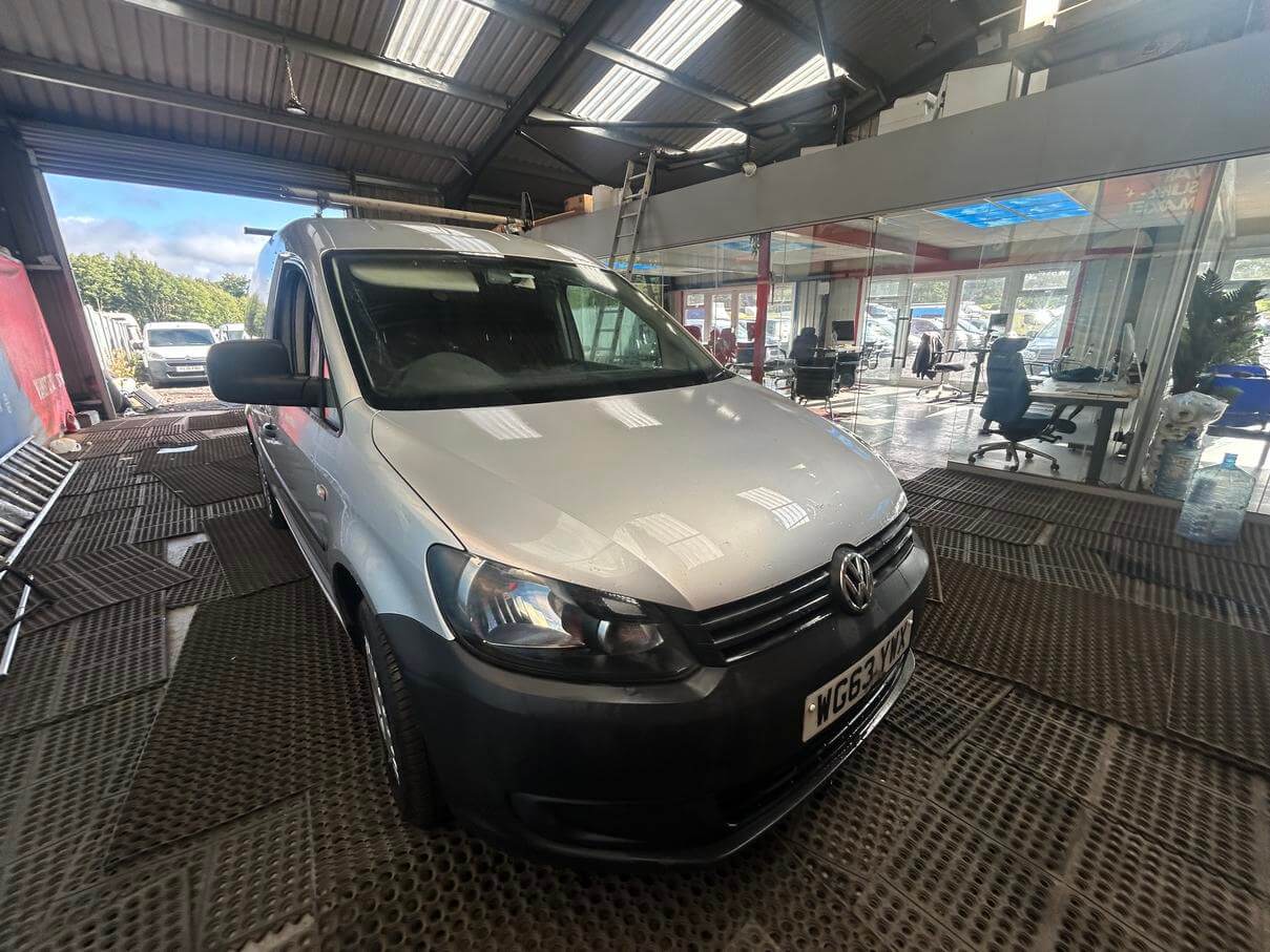 63 Plate Volkswagen Caddy Startline 1.6 Tdi 111k miles fresh mot silver No Vat