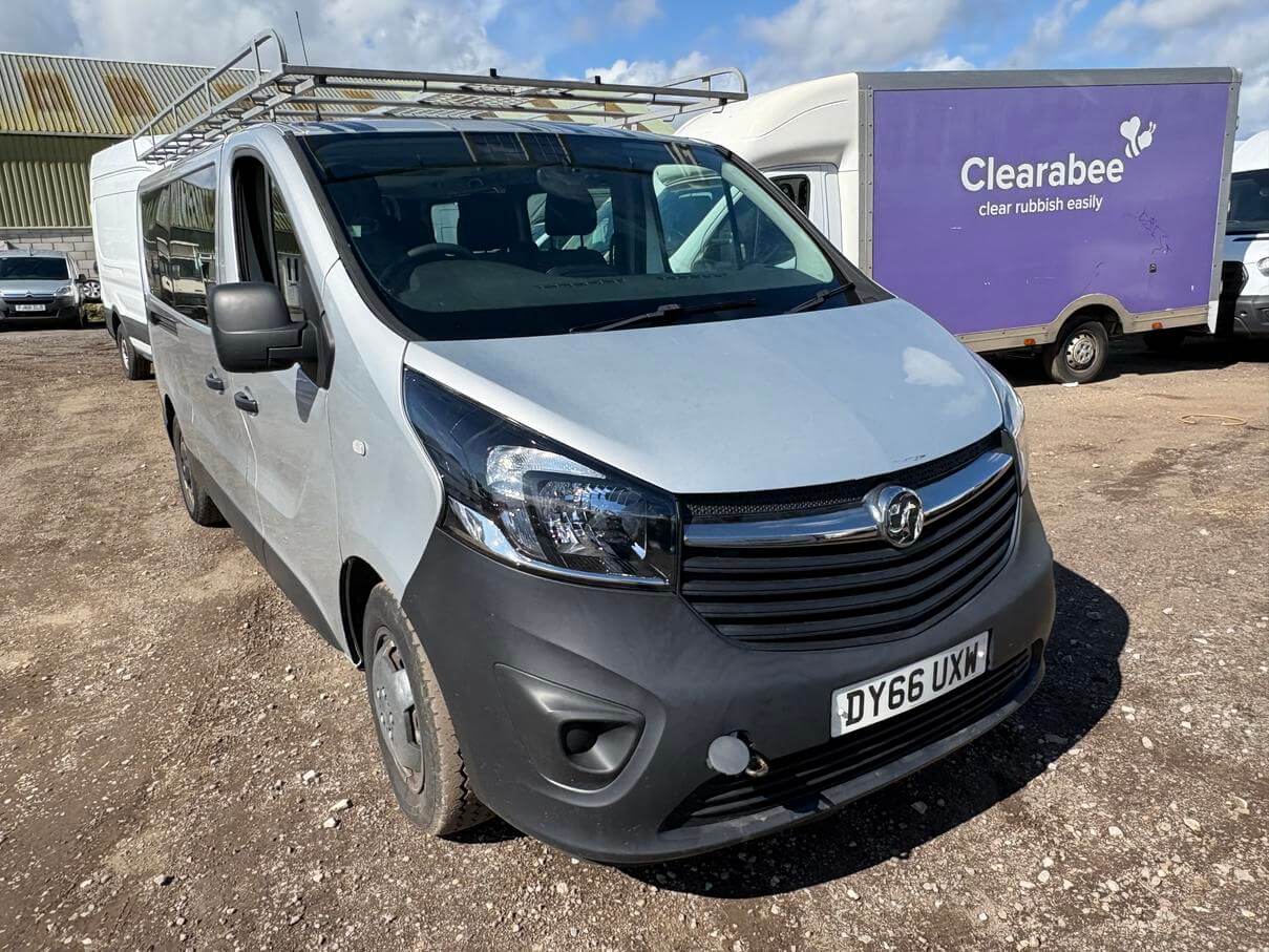 66 Plate Vauxhall Vivaro Combi 9 seater minibus Euro 6 none runner head gasket