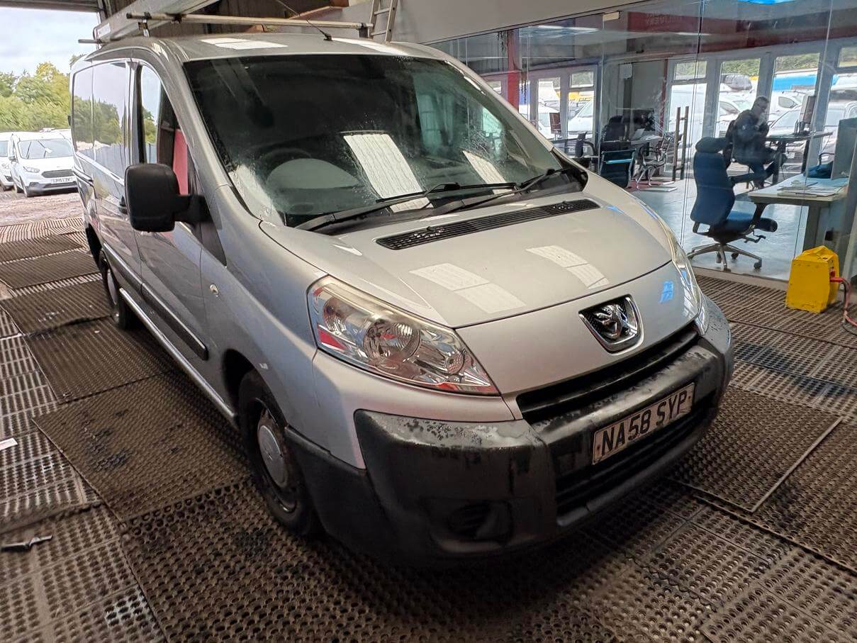 58 Plate Peugeot Expert Dispatch Professional 2.0 Hdi silver new mot  No Vat
