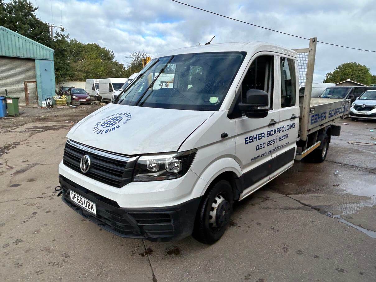 69 plate Volkswagen Crafter Cr50 2.0 Tdi crew cab flat bed needs engine repair