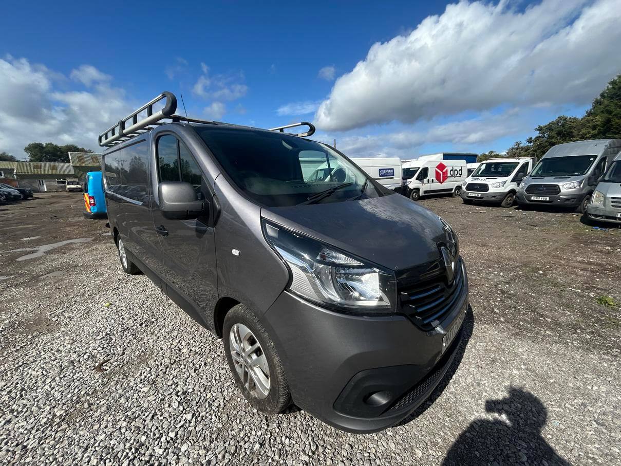 2017 Renault Trafic Vivaro Ll29 Sport Nav 1.6 Dci engine knocking Euro 6 No Vat