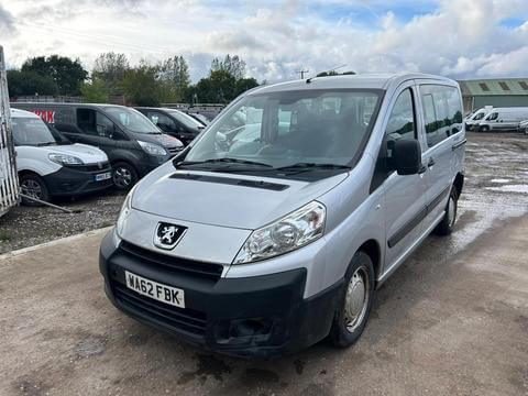 62 Plate Peugeot Expert Dispatch Tepee Comfort 31k wheel chair disabled No Vat