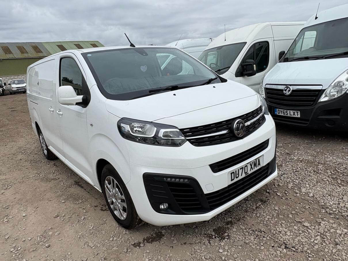 2020 Vauxhall Vivaro Trafic Sportive runs engine knocking repair 78k miles NoVat