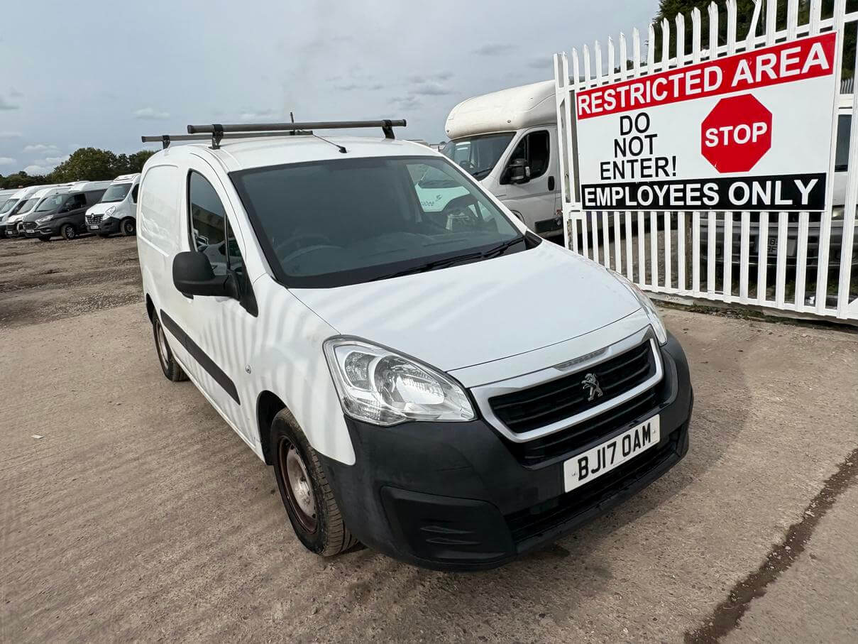 2017 Peugeot Partner Berlingo L1 1.6 Blue Hdi 90k miles excellent Euro 6 No Vat