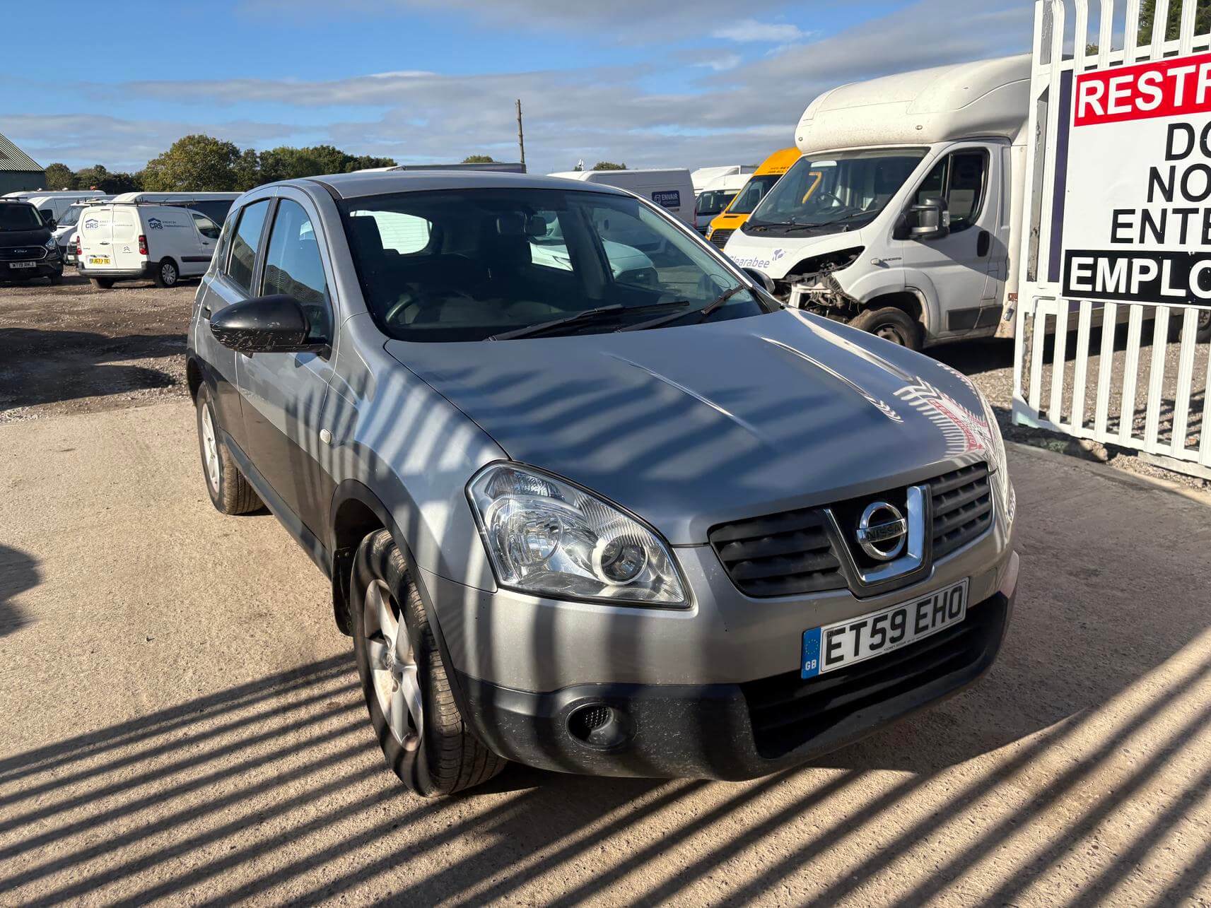 59 Plate Nissan Qashqai Visia 1.5 in silver long mot excellent runner 122k miles