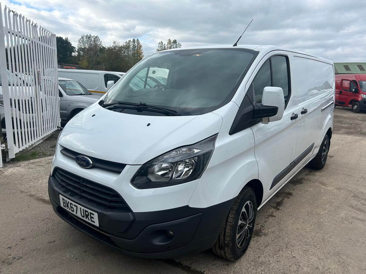 67 Plate Ford Transit Custom 2.0 tdci 290 starts runs needs clutch repair No Vat