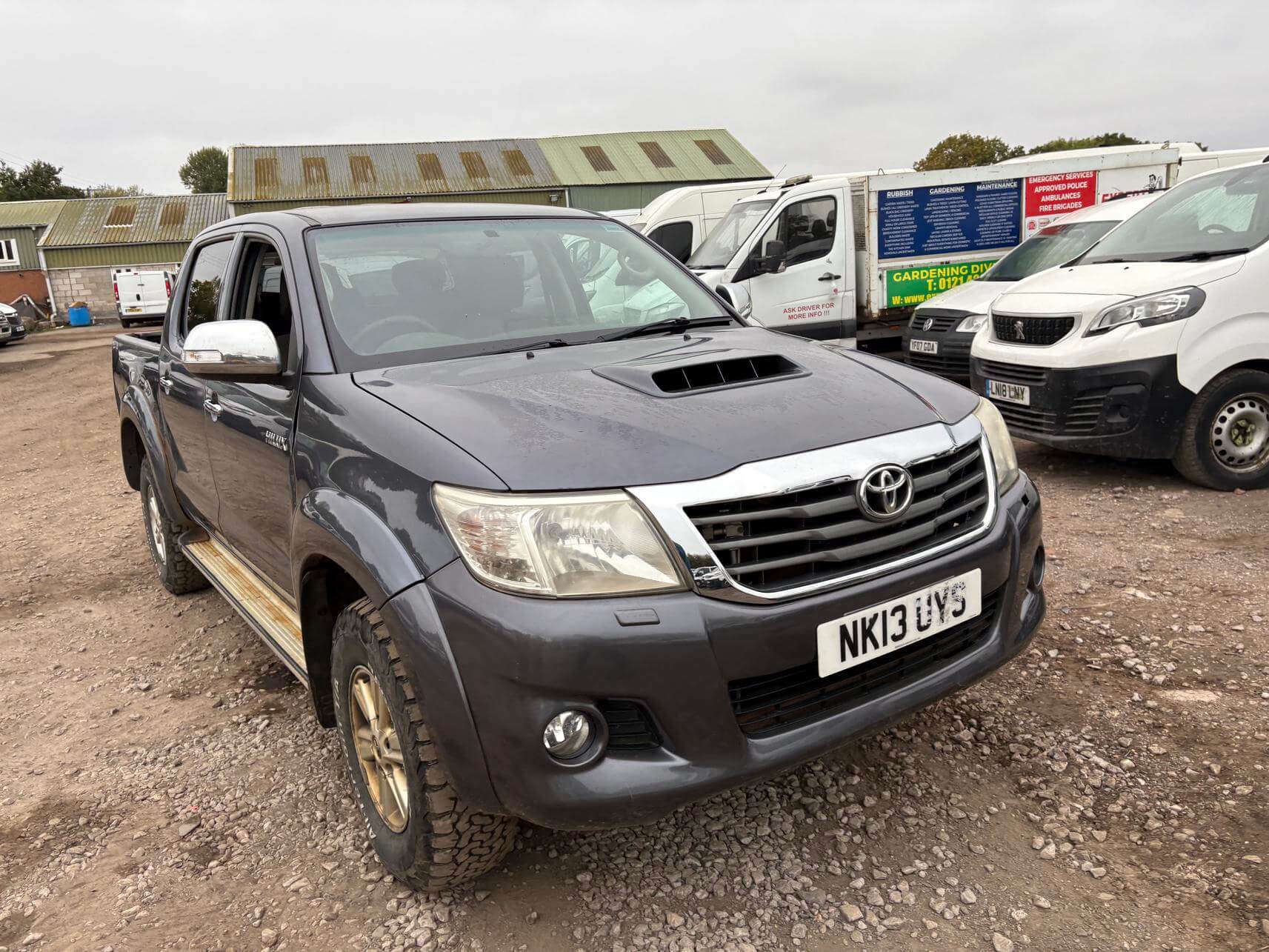 2013 Toyota Hilux Luxury Hl3 D-4D 4X4 79k Double Cab starts drives needs welding