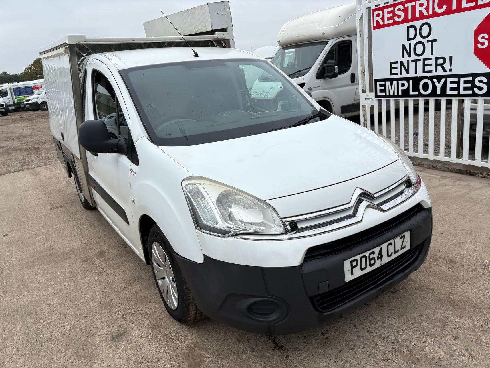 64 Plate Citroen Berlingo 43k jiffy mobile food catering sandwich van business