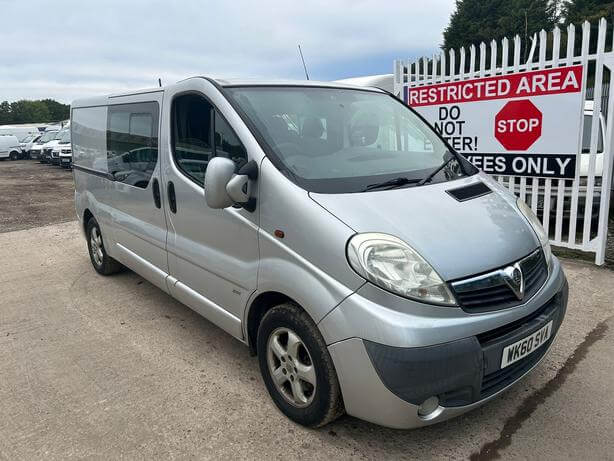 60 Plate Vauxhall Vivaro Trafic crew Double Cab Lwb noisy gearbox drives No Vat