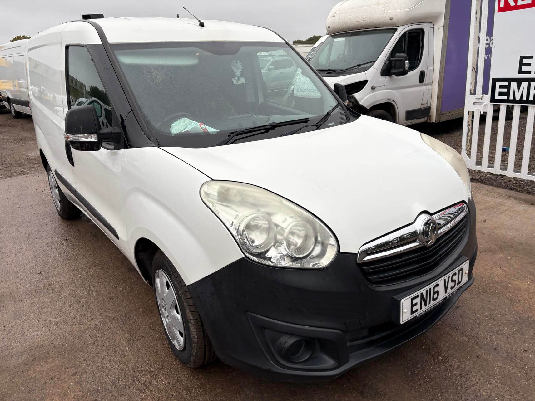 2016 Vauxhall Combo 2000 L1H1 1.3 cdti Ecoflex 90k miles Euro 5 No Vat bargain
