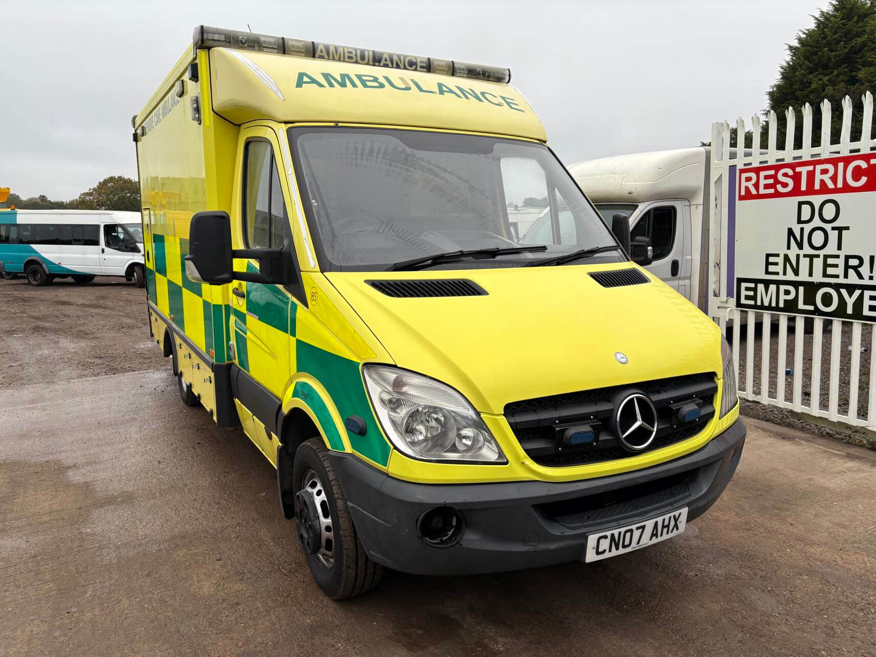 2007 Mercedes Sprinter 515 2.2 Cdi ambulance fresh mot export Tail lift No Vat