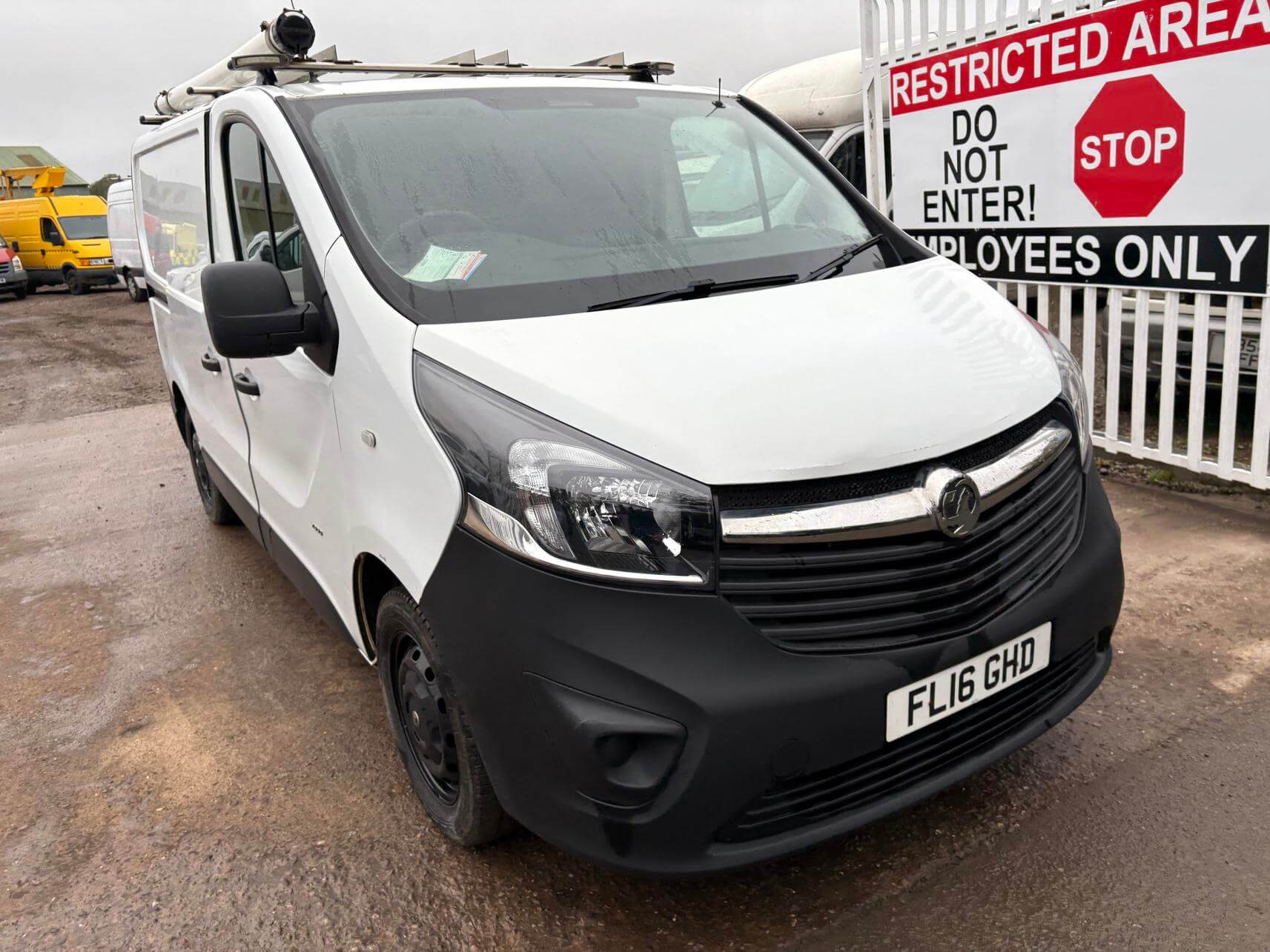 2016 Vauxhall Vivaro Trafic Bi-T 1.6 Cdti Ecoflex ex BT twin side doors vat Inc
