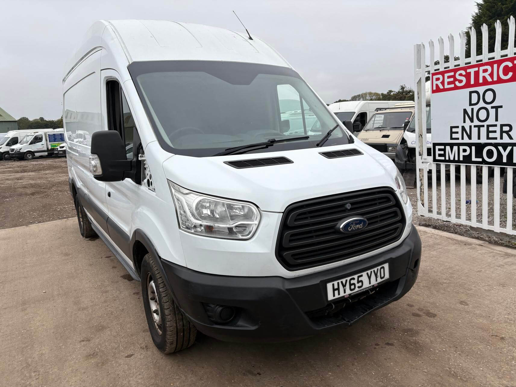 65 Plate Ford Transit 350 2.2tdci Lwb high top 12 months mot 119k No Vat bargain