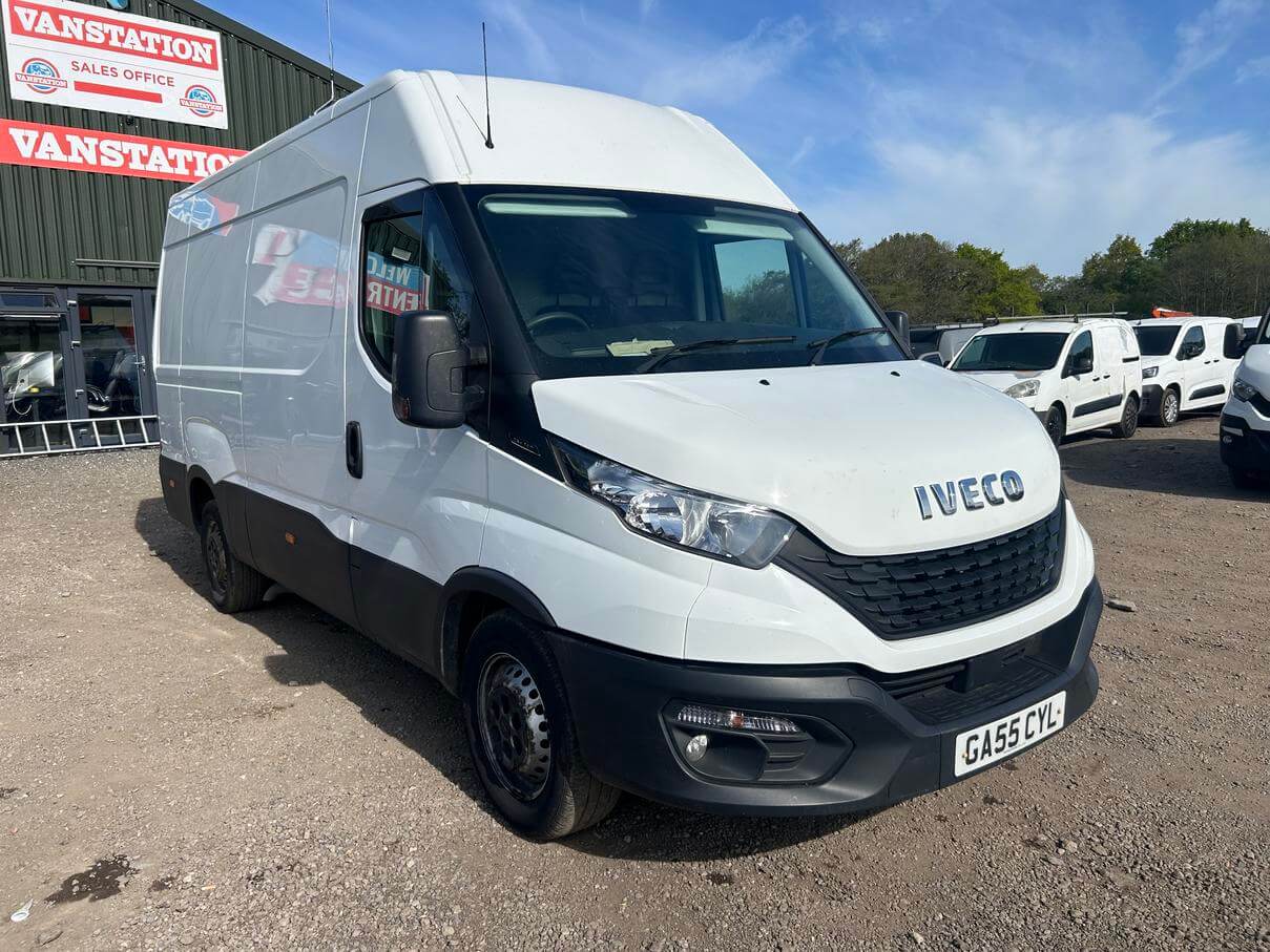 21 plate Iveco Daily 2.3 medium wheel base 6 speed manual 65k low miles no vat