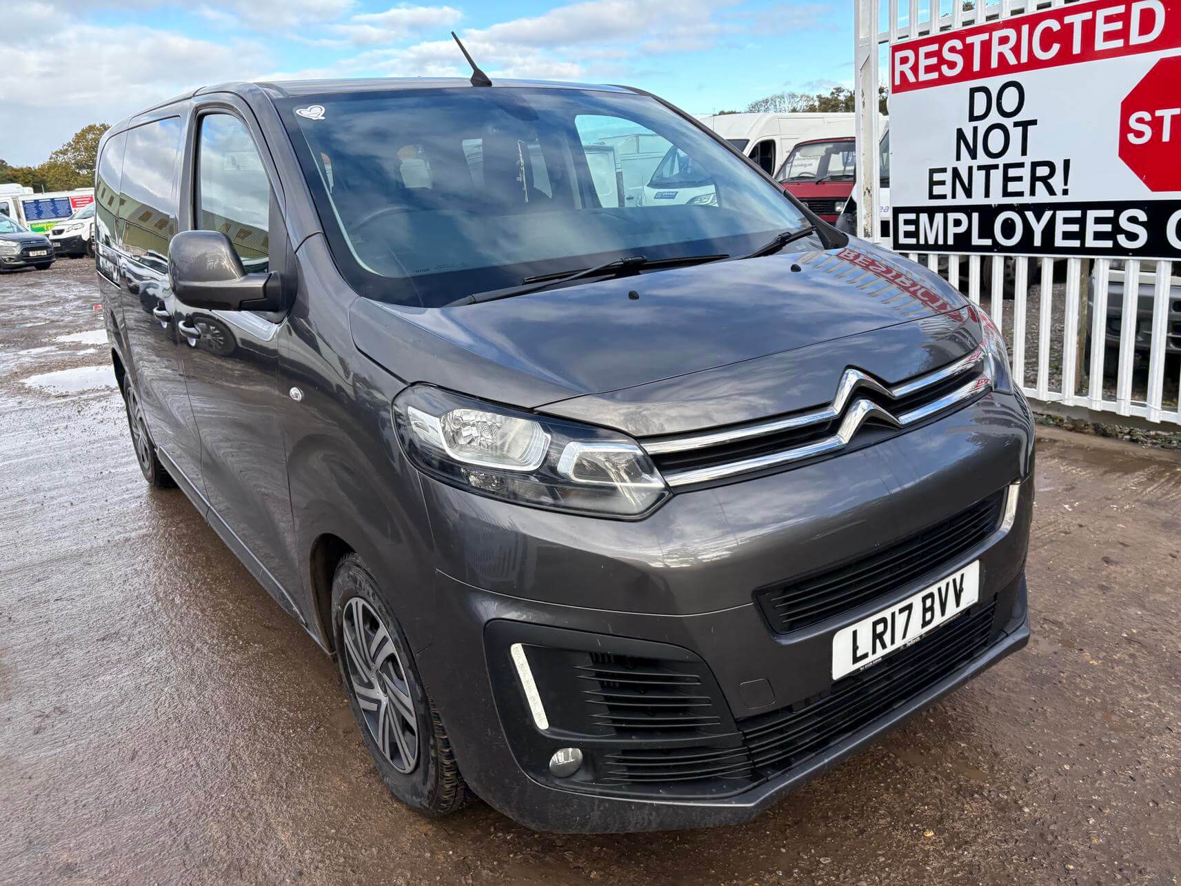 2017 Citroen Dispatch Spacetourer Business 9 seater minibus 70k Euro 6 No Vat
