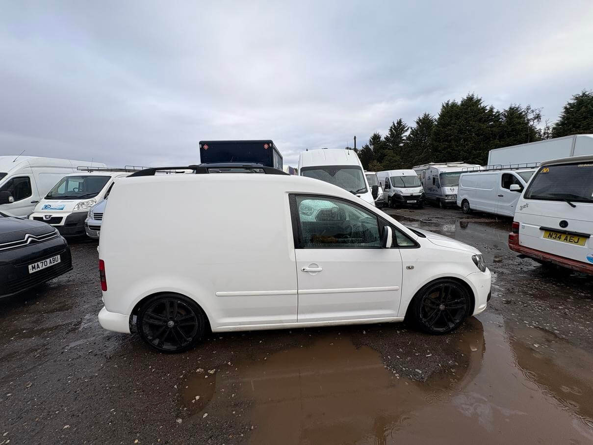 2012 Volkswagen Caddy C20 Tdi 102bhp 110k alloys colour coded fresh mot No Vat