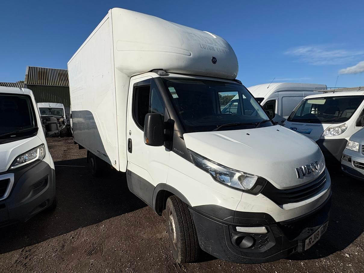 2018 Iveco Daily 35S14 manual Luton box van tail lift needs repair Euro 6 No Vat