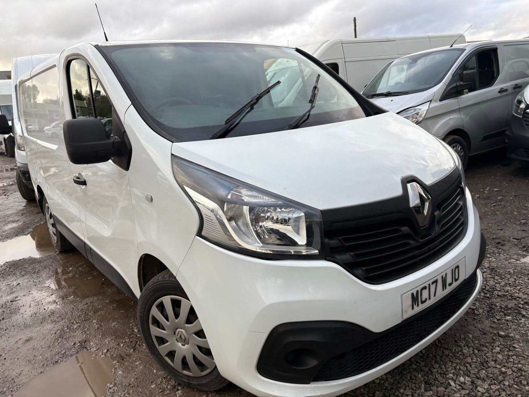 2017 Renault Trafic Vivaro Sl27 Business+ 1.6 Dci 12 months mot Euro 6 Vat Inc