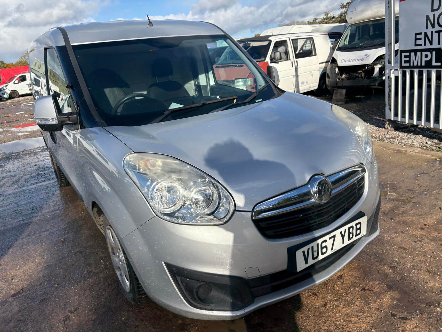 67 Plate Vauxhall Combo 2000 Silver Sportive 80k  1.3 Cdti Euro 6 No Vat bargain
