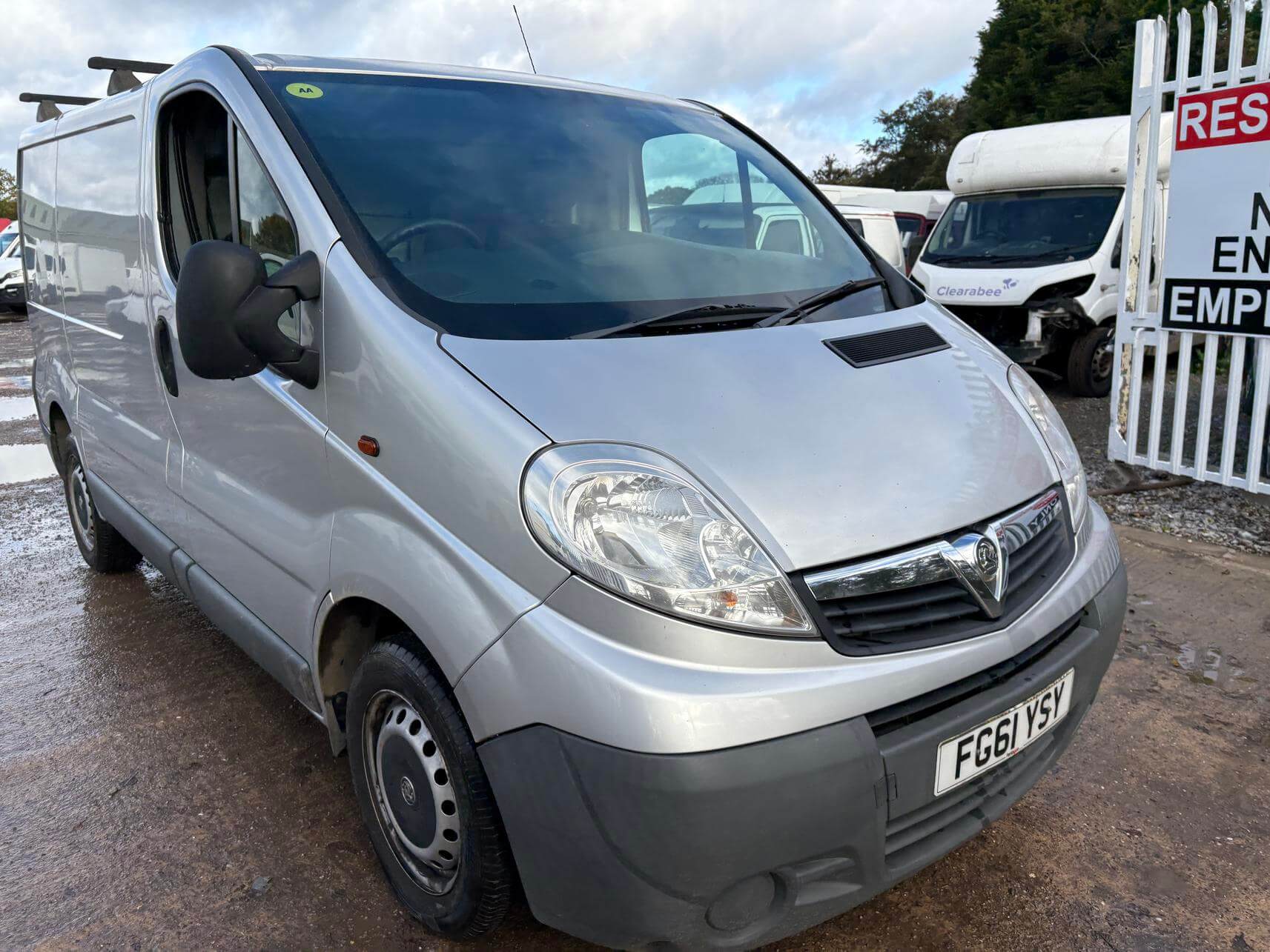 61 Plate Vauxhall Vivaro Trafic silver 2.0 Cdti 115 bhp 12 months mot No Vat