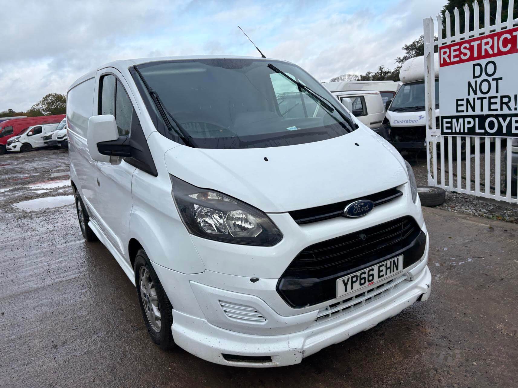 66 Plate Ford Transit Custom 270 sport body kit 104k miles Euro 6 No Vat bargain