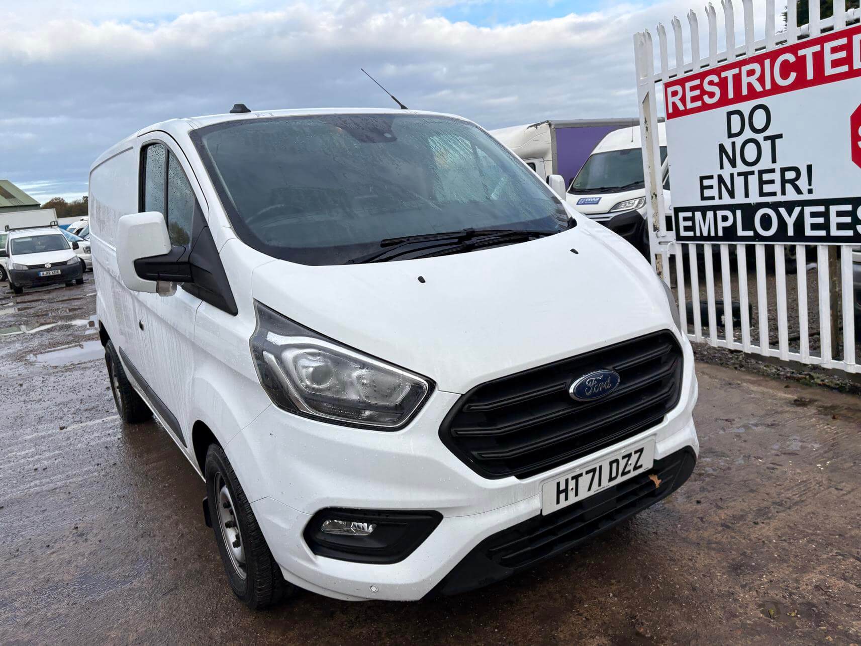 71 Plate Ford Transit Custom 300 Trend 2.0 tdci 76k miles 
Ecoblue Euro 6 No Vat