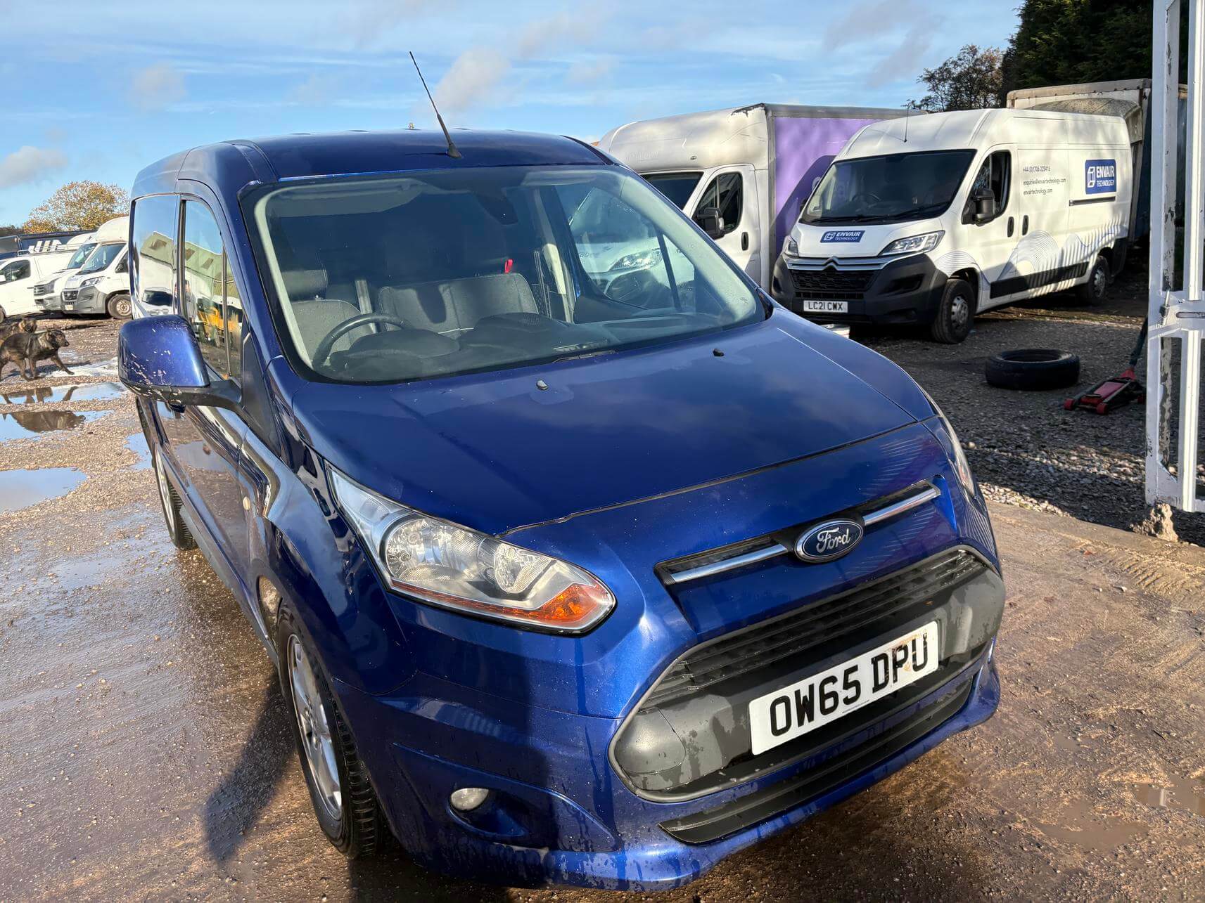 65 Plate Ford Transit Connect 200 Limited metallic Blue 1 owner Vat Inclusive