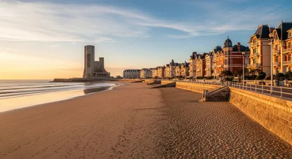 Bordeaux chauffeur to Royan — Charentes