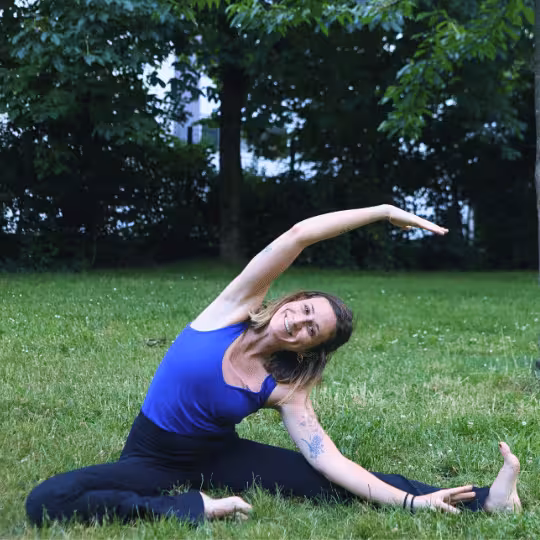 Professeur de Yoga, Pilates, Fitness et Bien-être chez Yoze