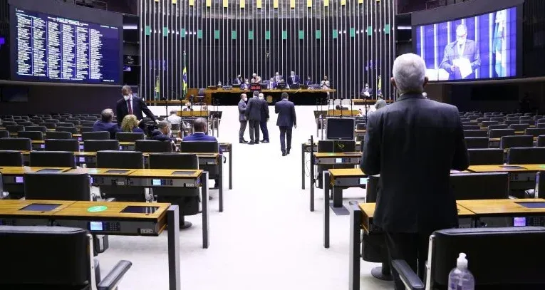 Aprovada urgência para PL sobre regulamentação ambiental em áreas urbanas